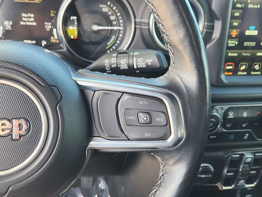 Used 2023 Jeep Wrangler Unlimited Sahara w/ Cold Weather Group image 18