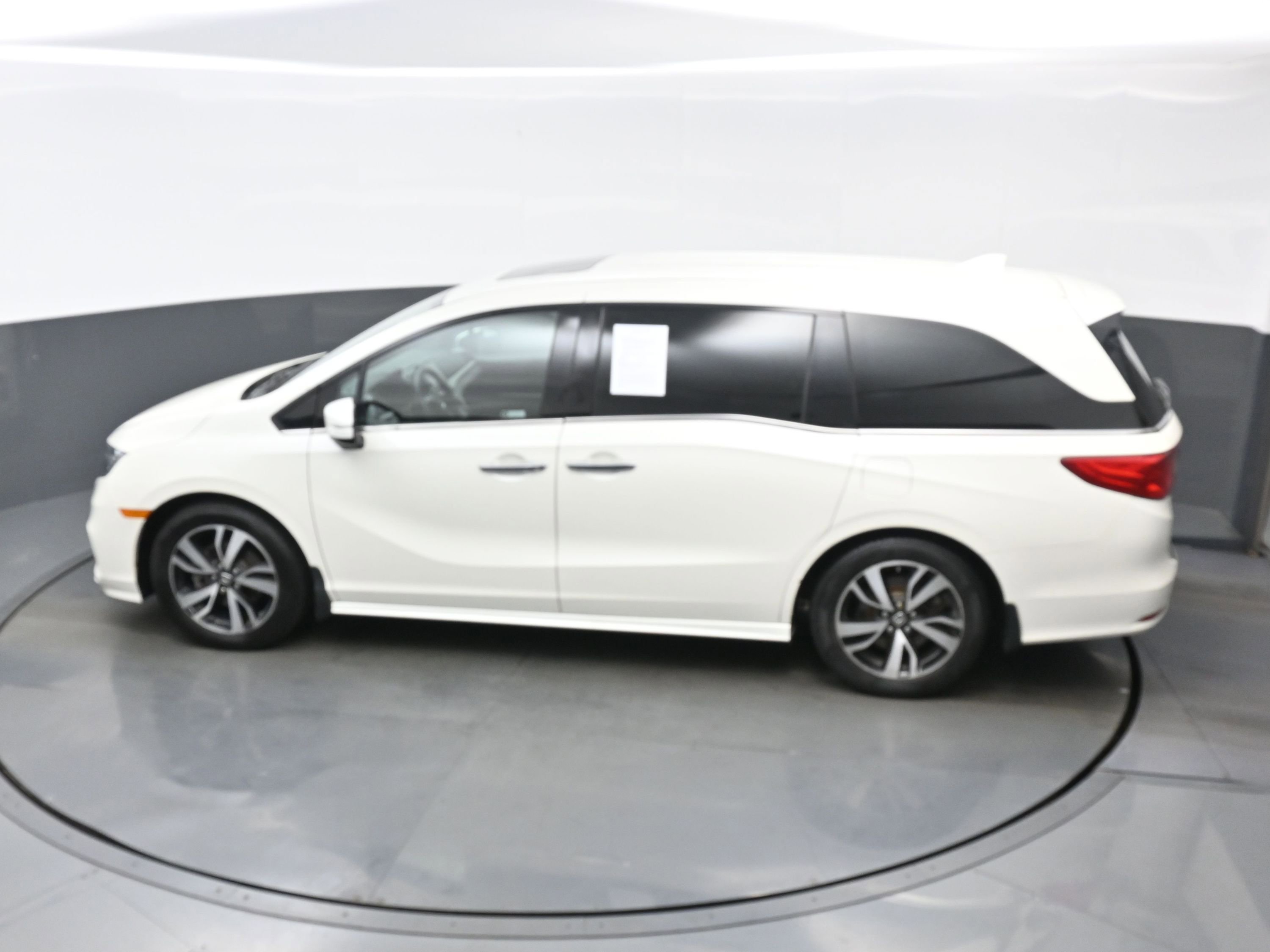 Used 2019 Honda Odyssey Elite image 36