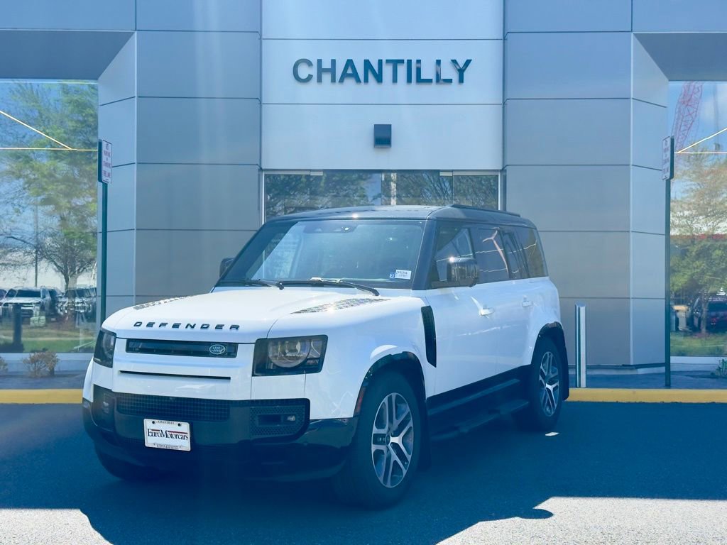 Used 2025 Land Rover Defender 110 X-Dynamic SE image 1