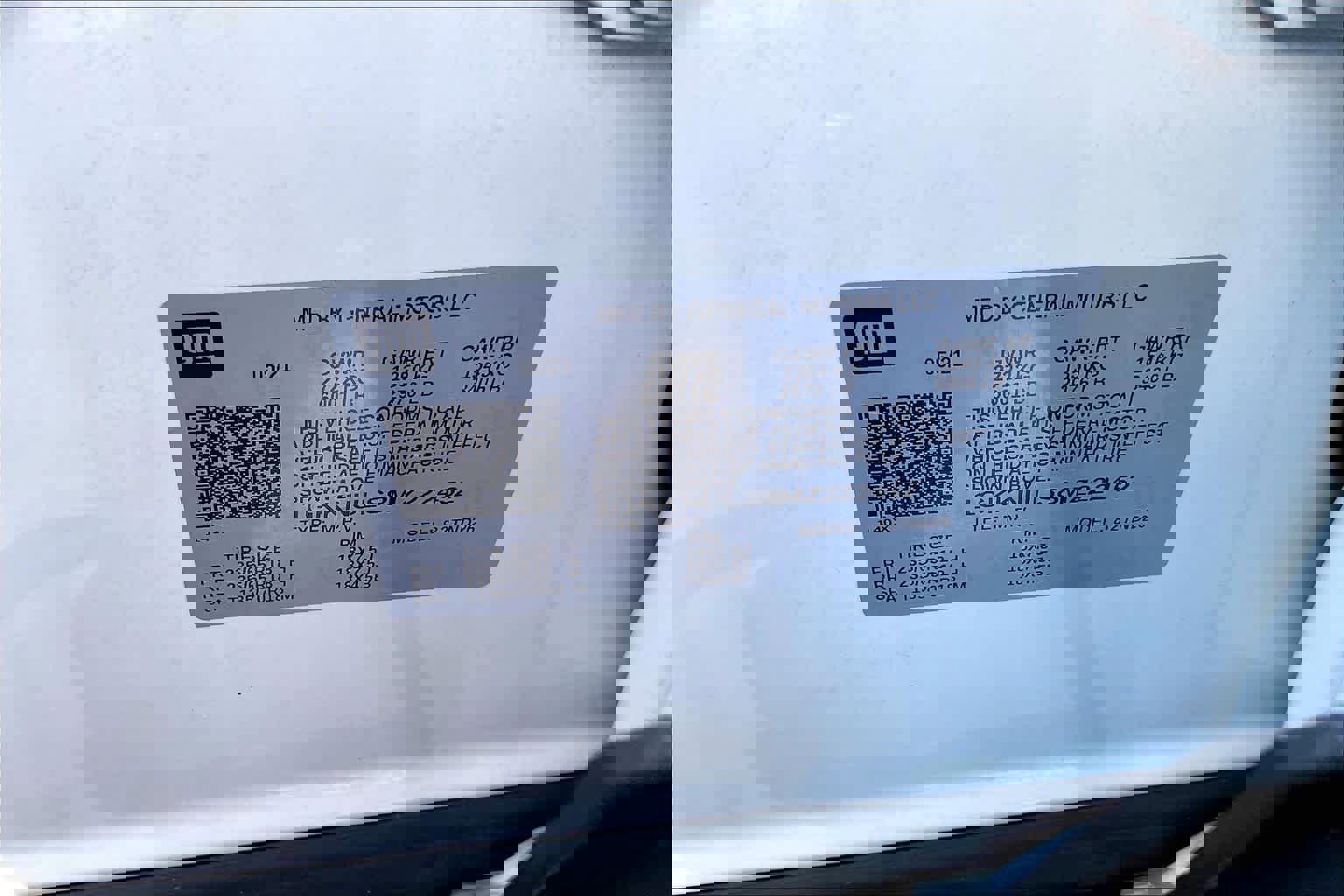 Used 2021 GMC Acadia SLT image 31