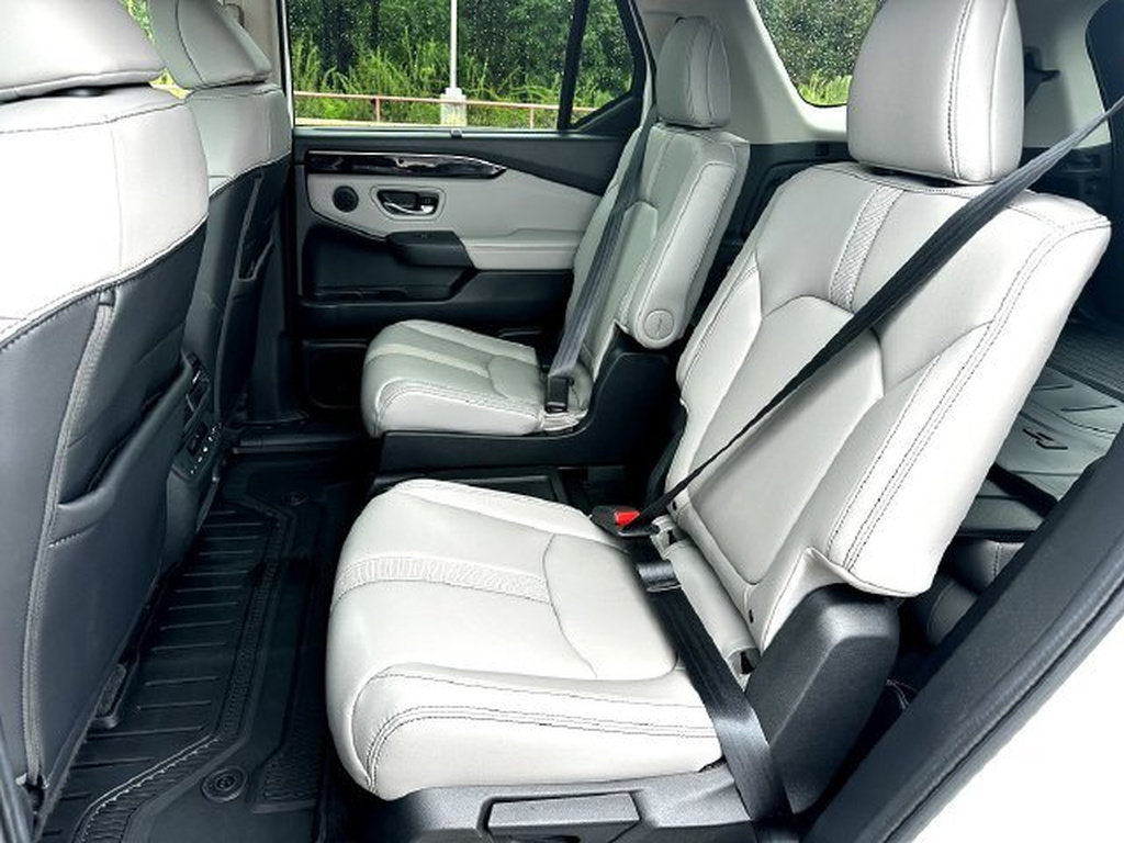 Used 2023 Honda Pilot EX-L image 18