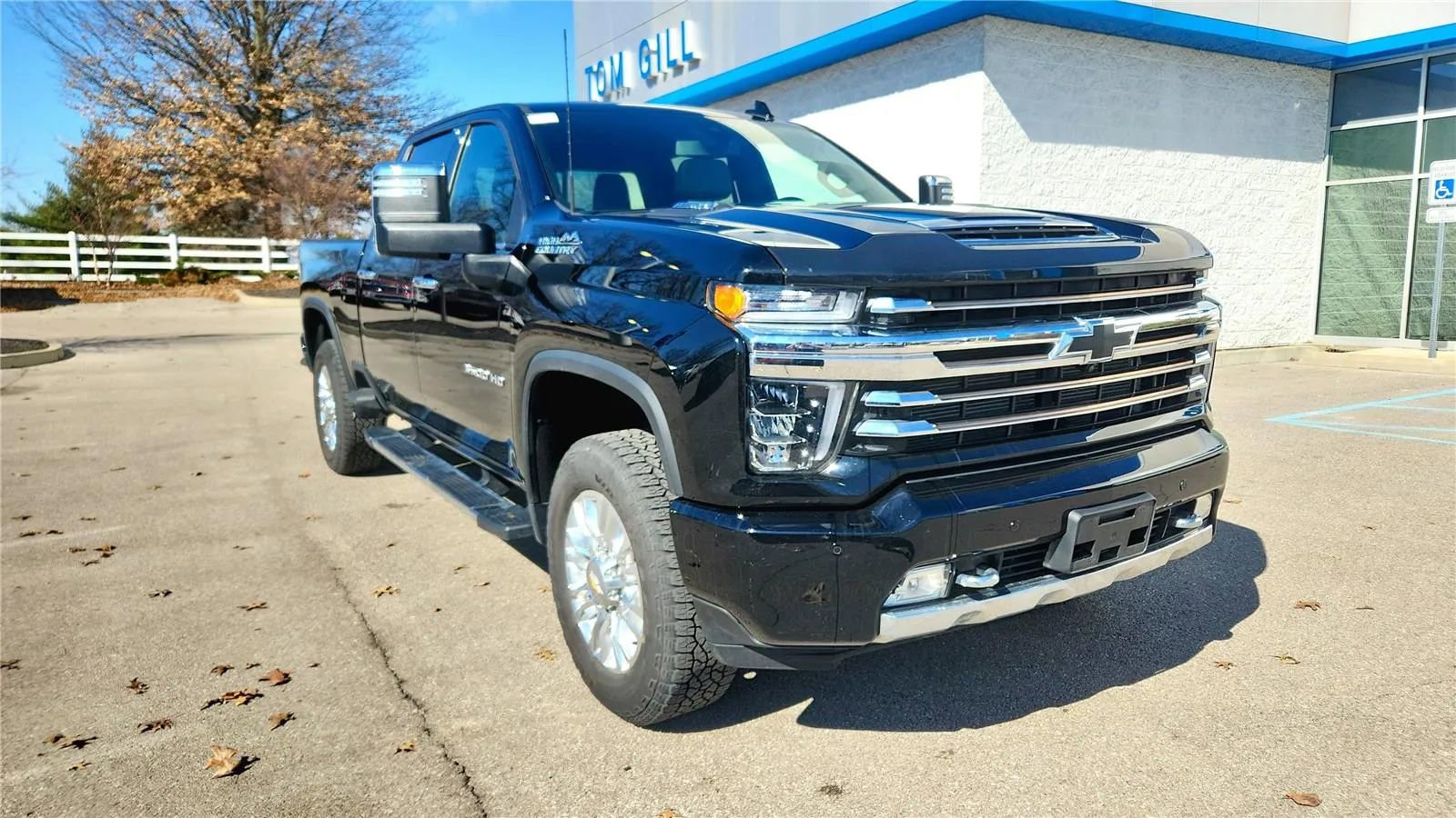 Used 2022 Chevrolet Silverado 3500 High Country w/ Safety Package II image 16