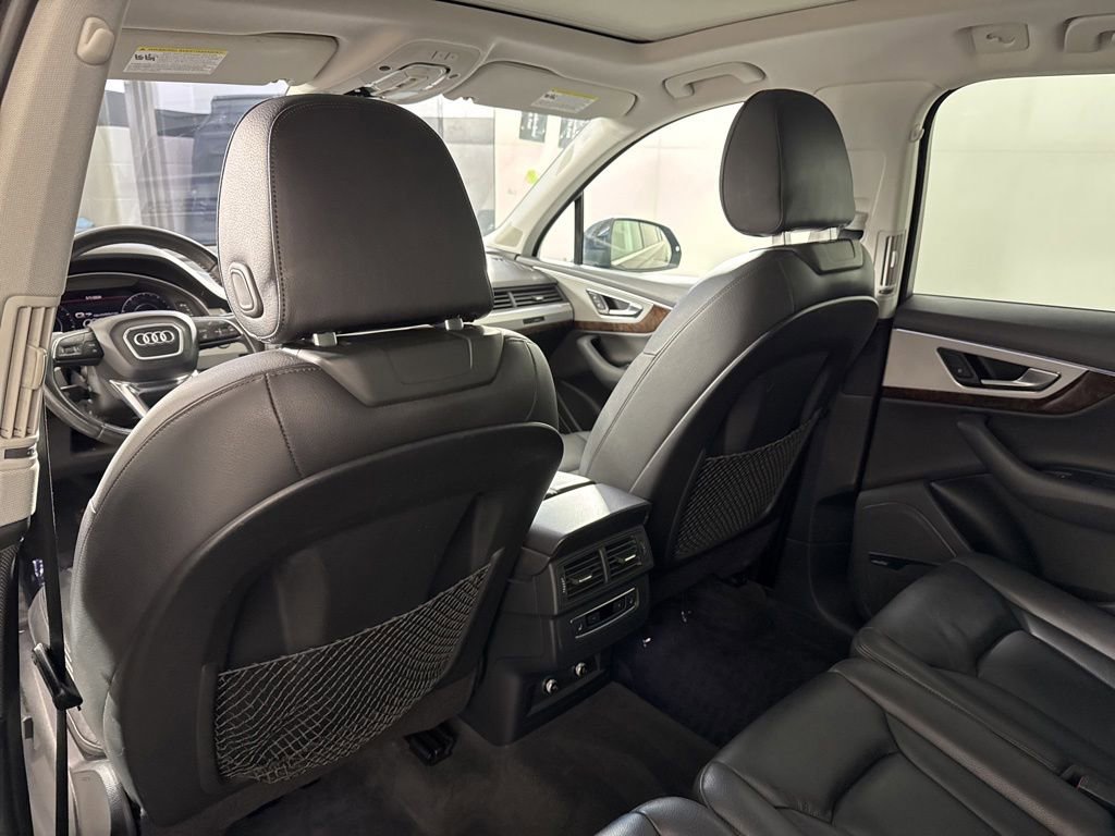 Used 2018 Audi Q7 2.0T Premium Plus w/ Premium Plus Package AWD/4WD image 16