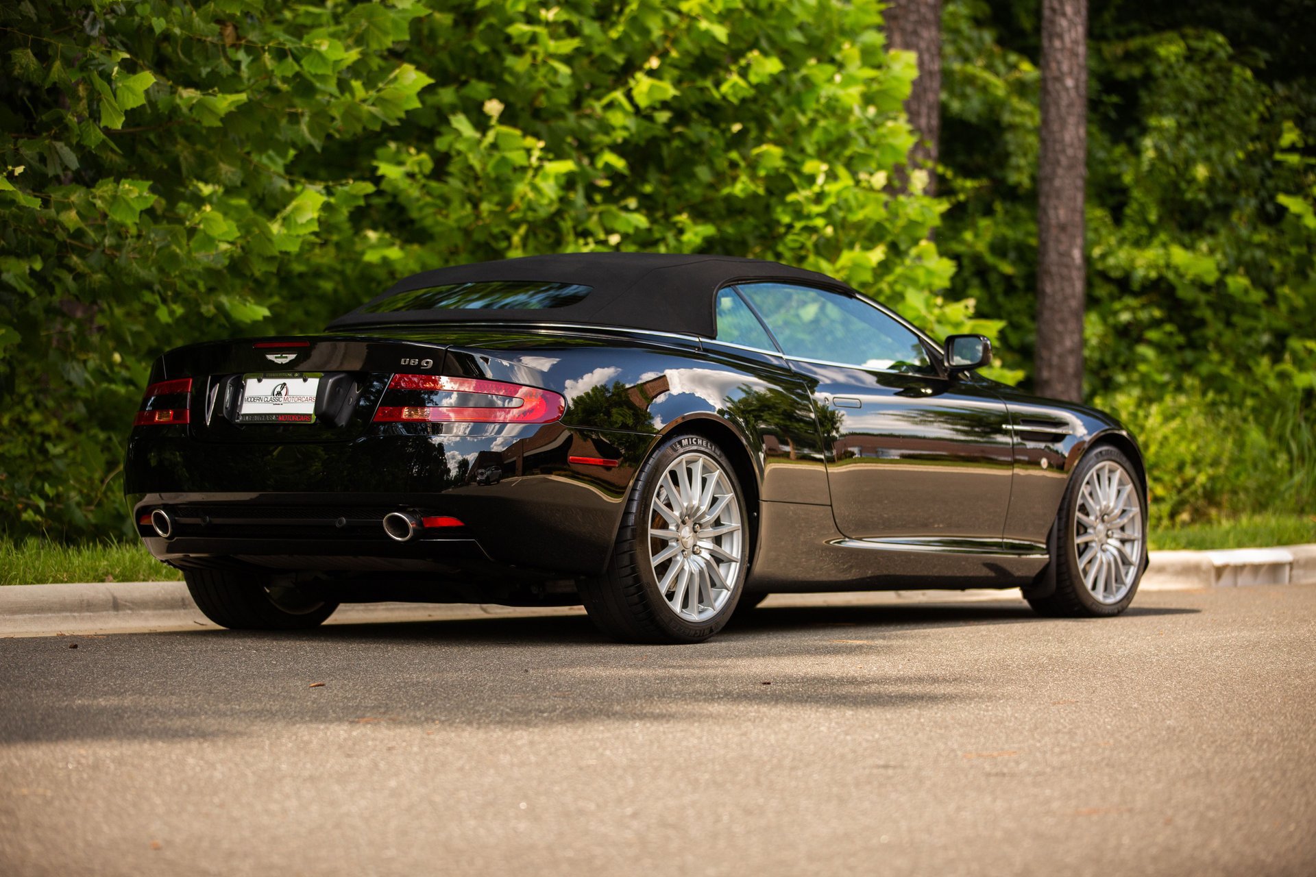 Used 2007 Aston Martin DB9 Volante RWD image 28