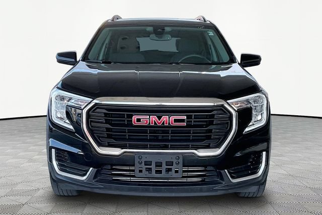 Used 2022 GMC Terrain SLE w/ Driver Convenience Package AWD/4WD image 2