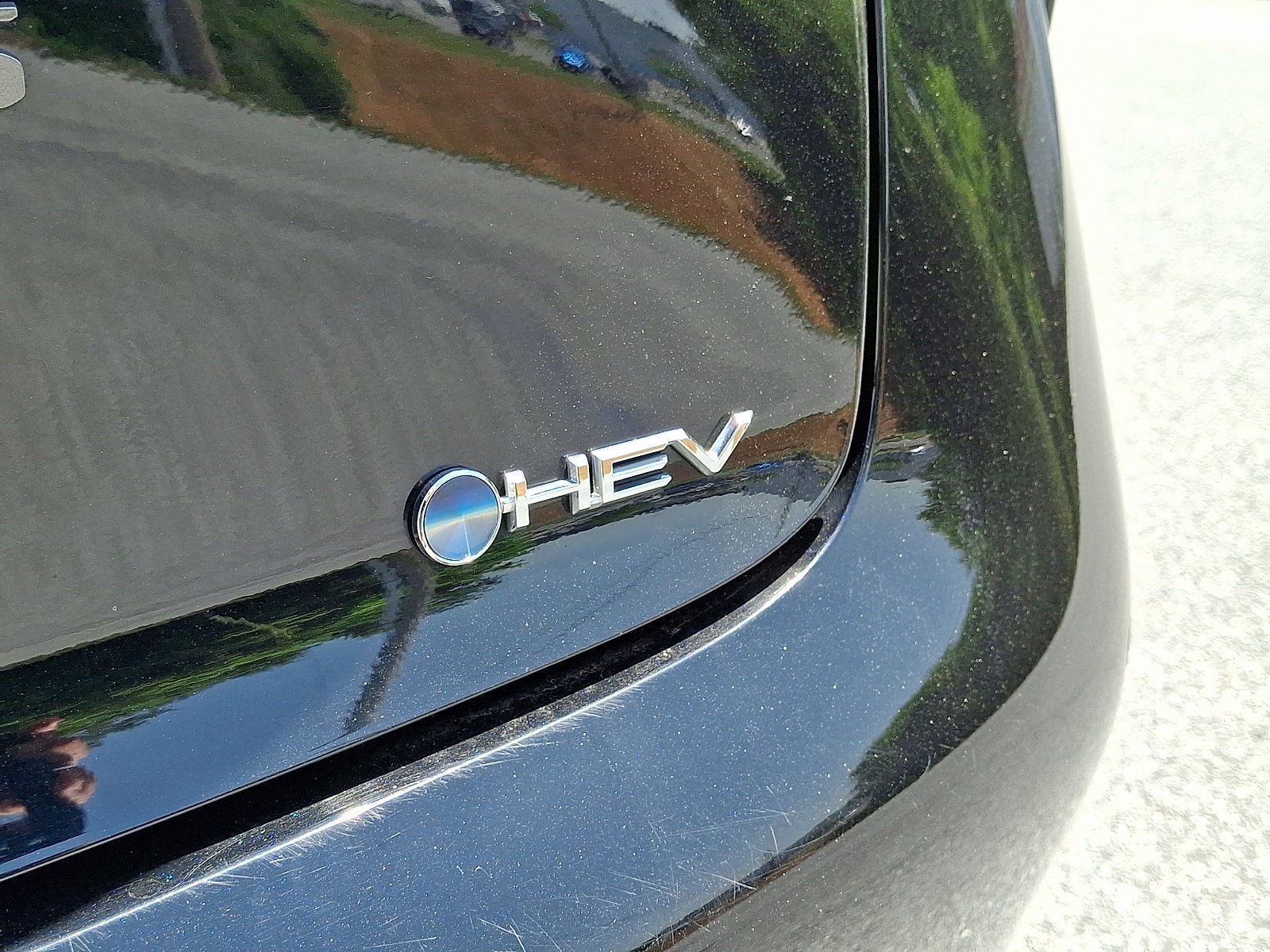 Used 2025 Toyota Prius LE FWD image 30