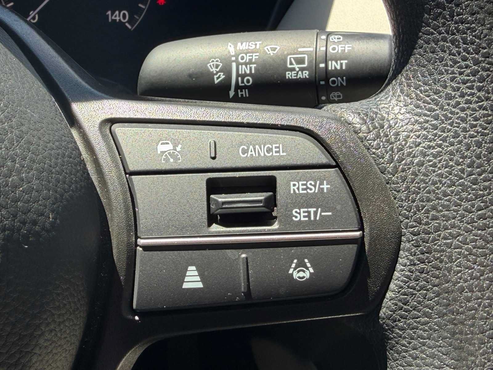 Used 2025 Honda HR-V LX image 18