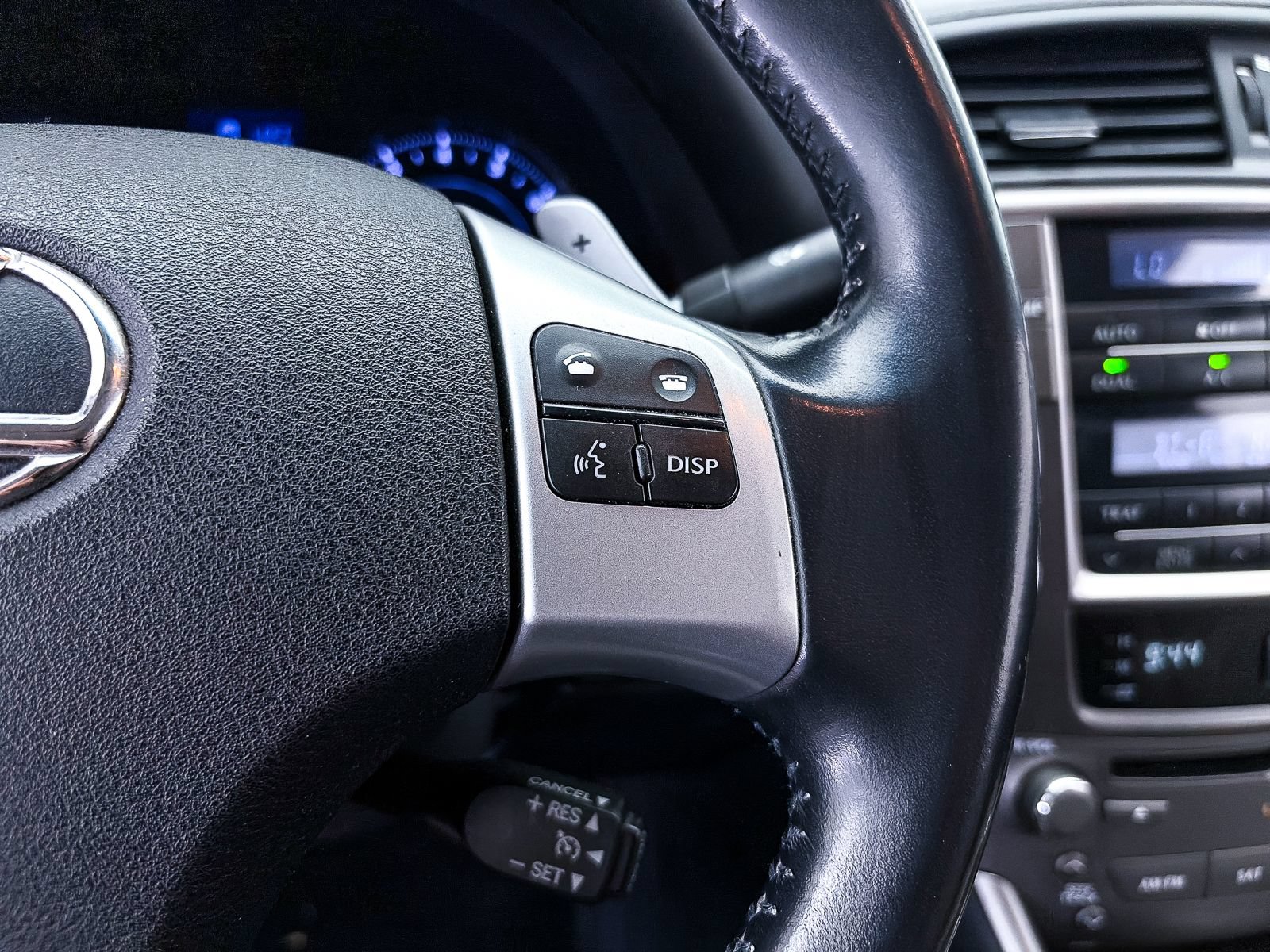 Used 2013 Lexus IS 250C w/ Luxury Pkg RWD image 23