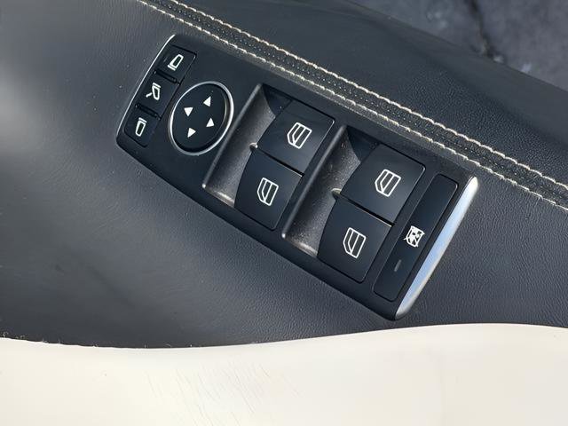 Used 2020 Tesla Model S Performance image 11