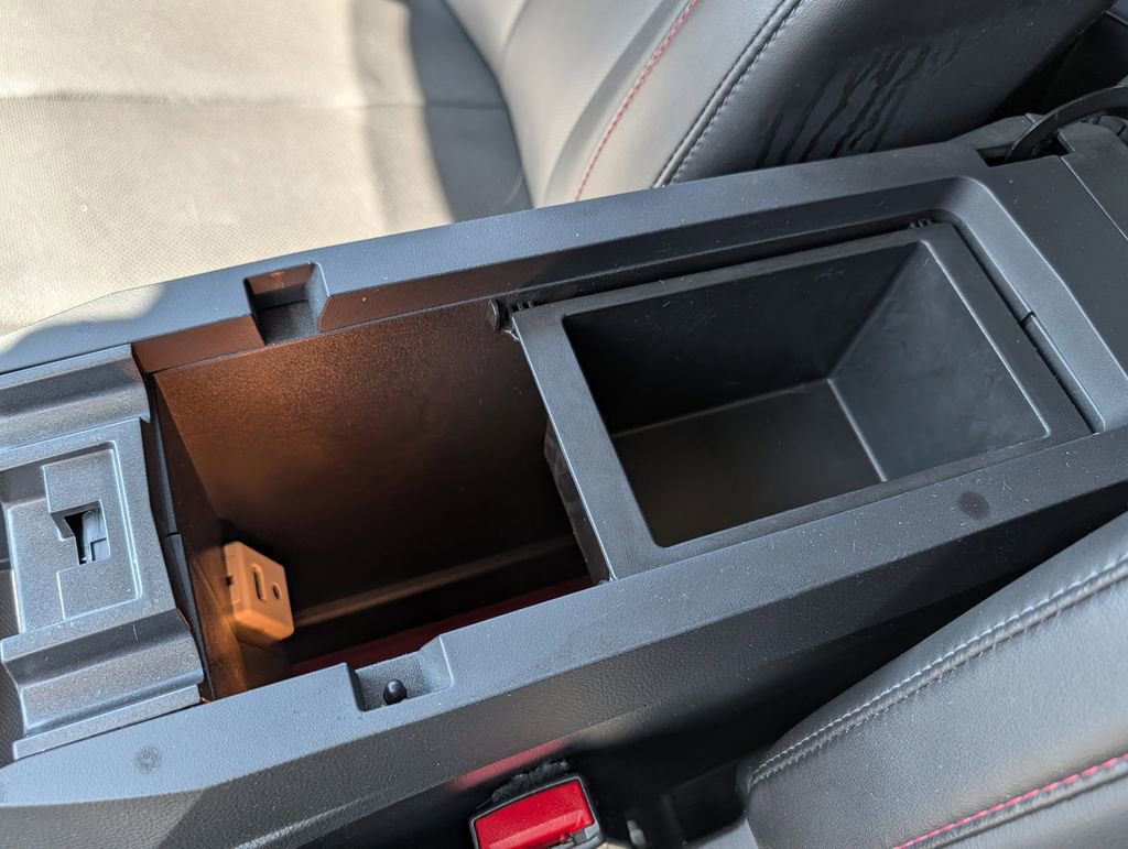 Used 2017 Chevrolet Equinox LT w/ Sport Edition image 48