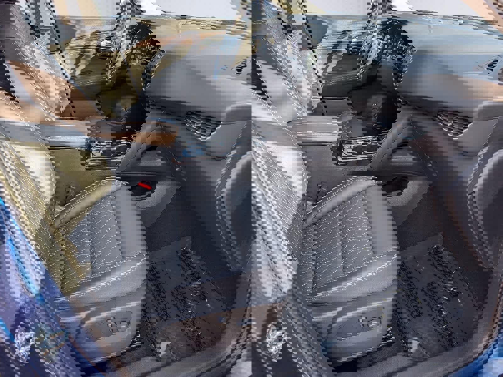 Certified 2022 Buick Envision Avenir w/ Technology Package II image 9