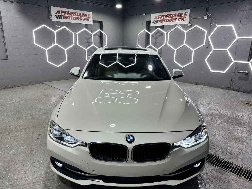 Used 2017 BMW 330i Sedan RWD image 9