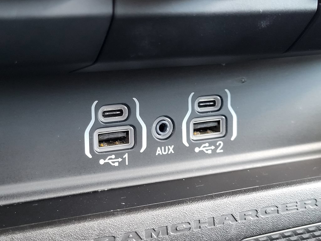 Used 2025 RAM 1500 Big Horn AWD/4WD image 14