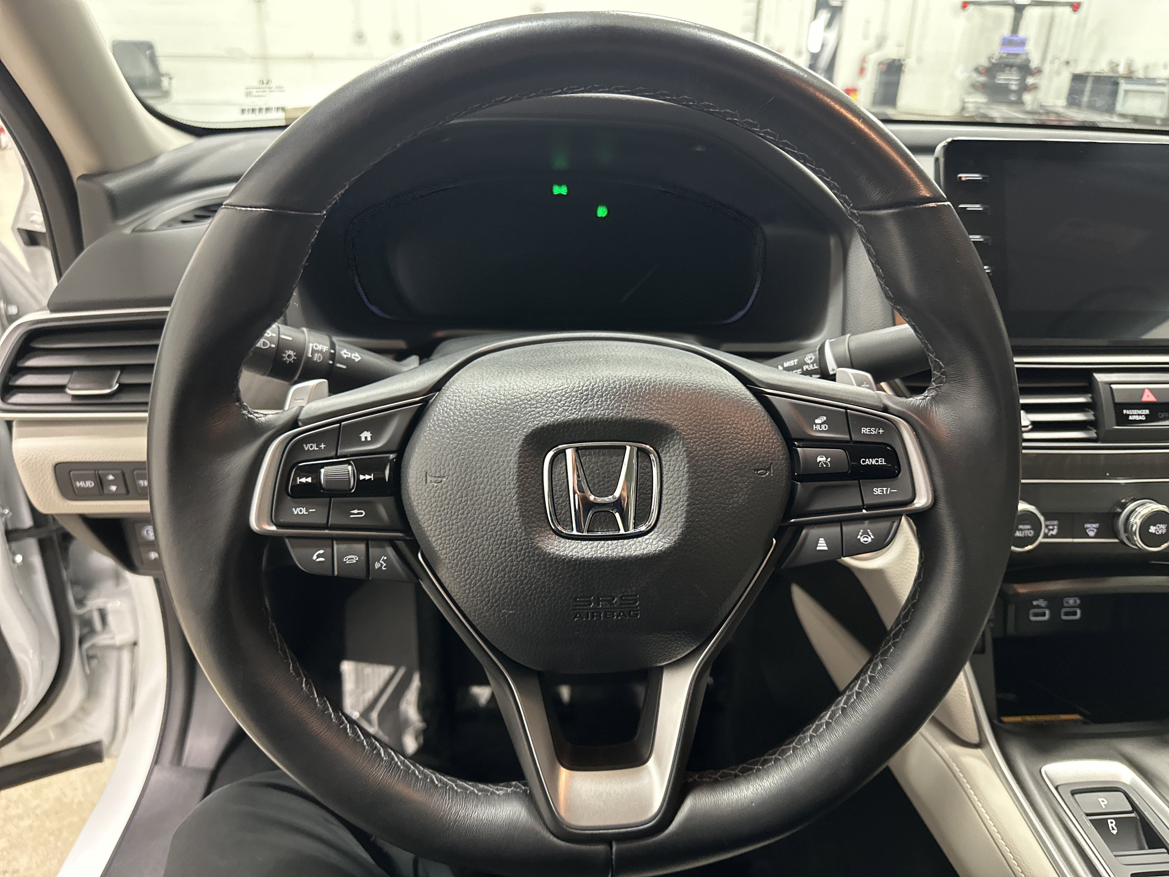 Used 2022 Honda Accord Touring image 18