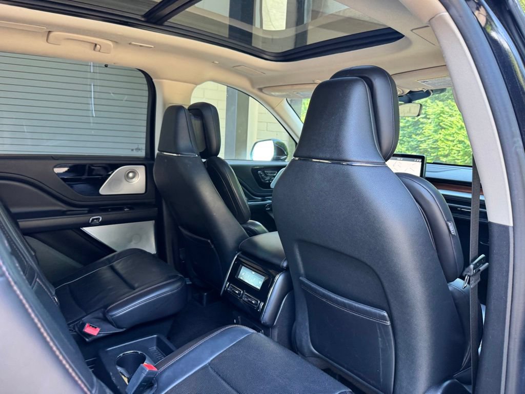 Used 2020 Lincoln Aviator Reserve w/ Equipment Group 202A AWD/4WD image 35