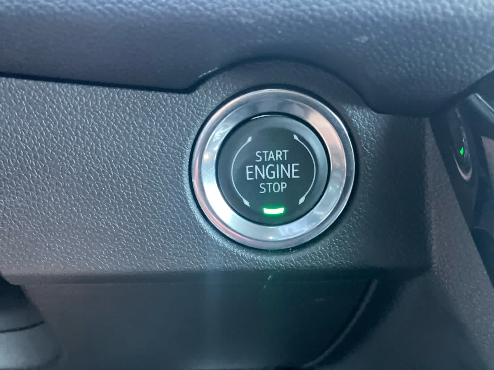 Used 2026 Chevrolet Traverse RS w/ LPO, Floor Liner Package FWD image 26