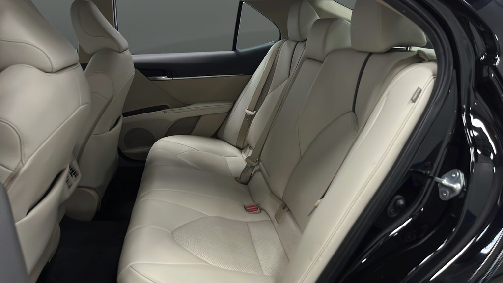 Used 2023 Toyota Camry XLE w/ Cold Weather Package FWD image 23