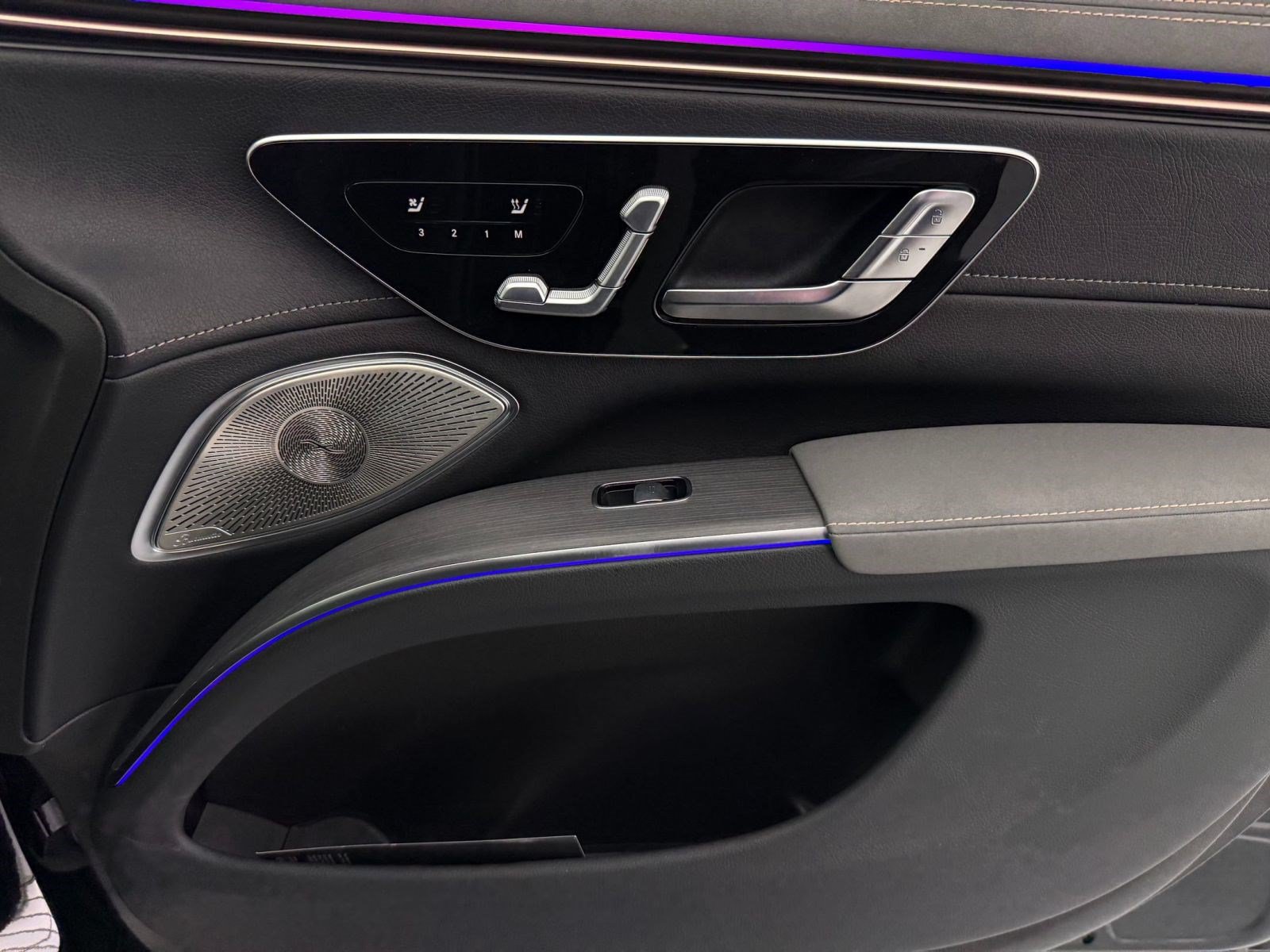 New 2027 Mercedes-Benz EQS 400 4MATIC SUV image 28