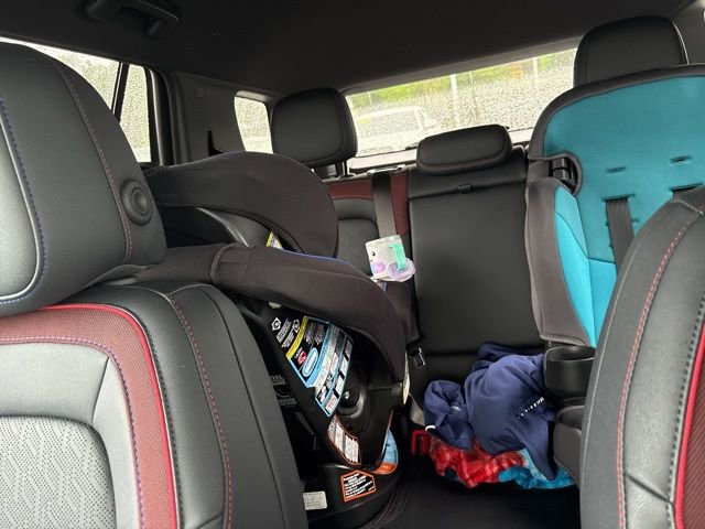 Used 2025 Chevrolet Equinox RS w/ Safety and Technology Package AWD/4WD image 7