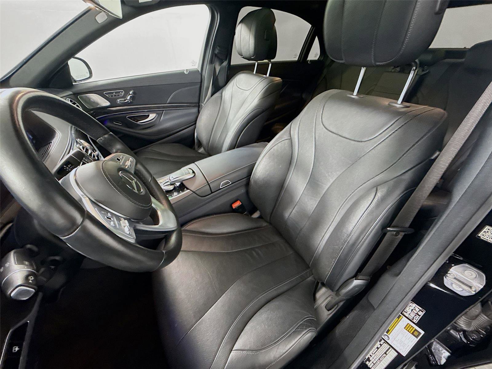 Used 2020 Mercedes-Benz S 450 Sedan image 2