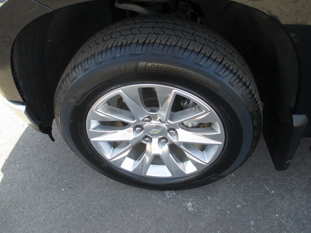 Used 2021 Chevrolet Silverado 1500 LTZ w/ LTZ Premium Package image 14