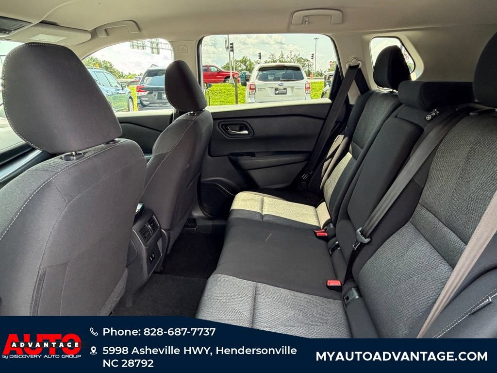 Used 2025 Nissan Rogue SV AWD/4WD image 25