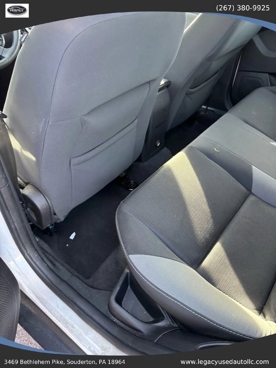 Used 2013 Ford Focus SE image 35