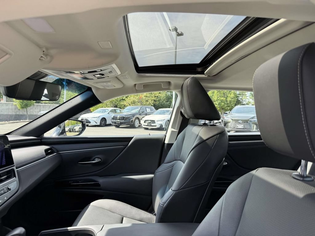 Used 2024 Lexus ES 250 w/ Premium Package AWD/4WD image 20
