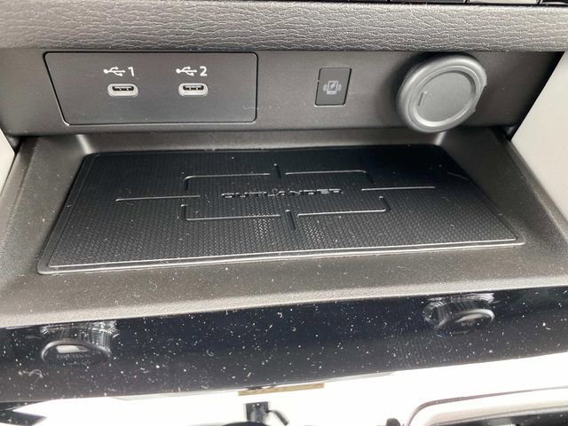 New 2025 Mitsubishi Outlander SE image 13