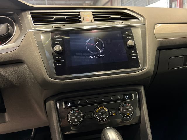 Certified 2021 Volkswagen Tiguan SE FWD image 24