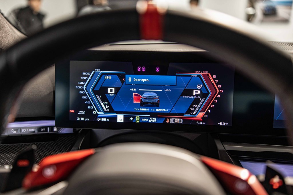 Used 2025 BMW M5 w/ Carbon Package image 23