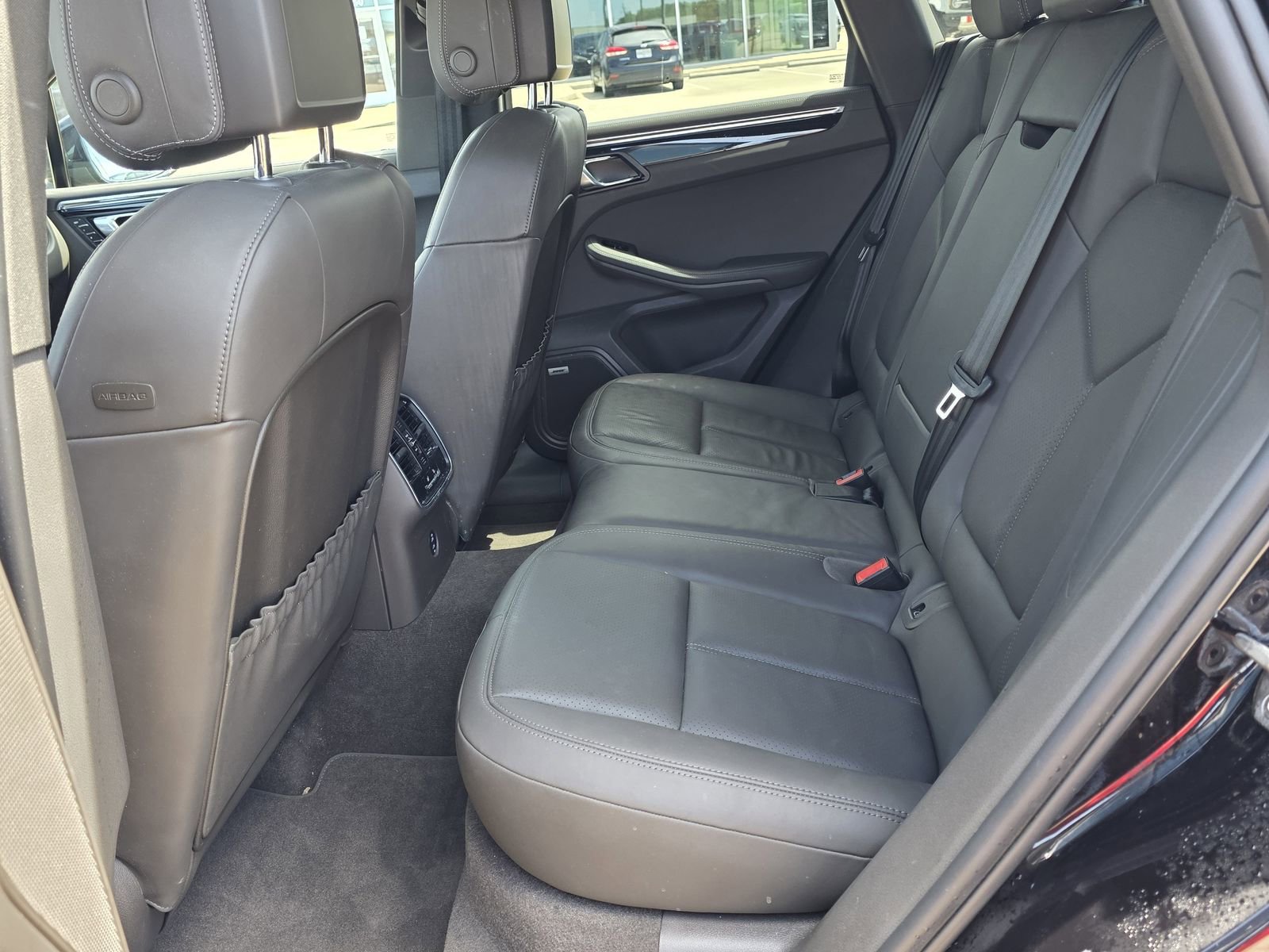 Used 2021 Porsche Macan S image 29