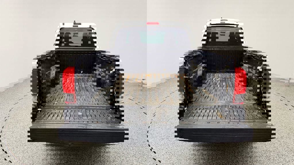 Used 2017 Toyota Tacoma SR image 21