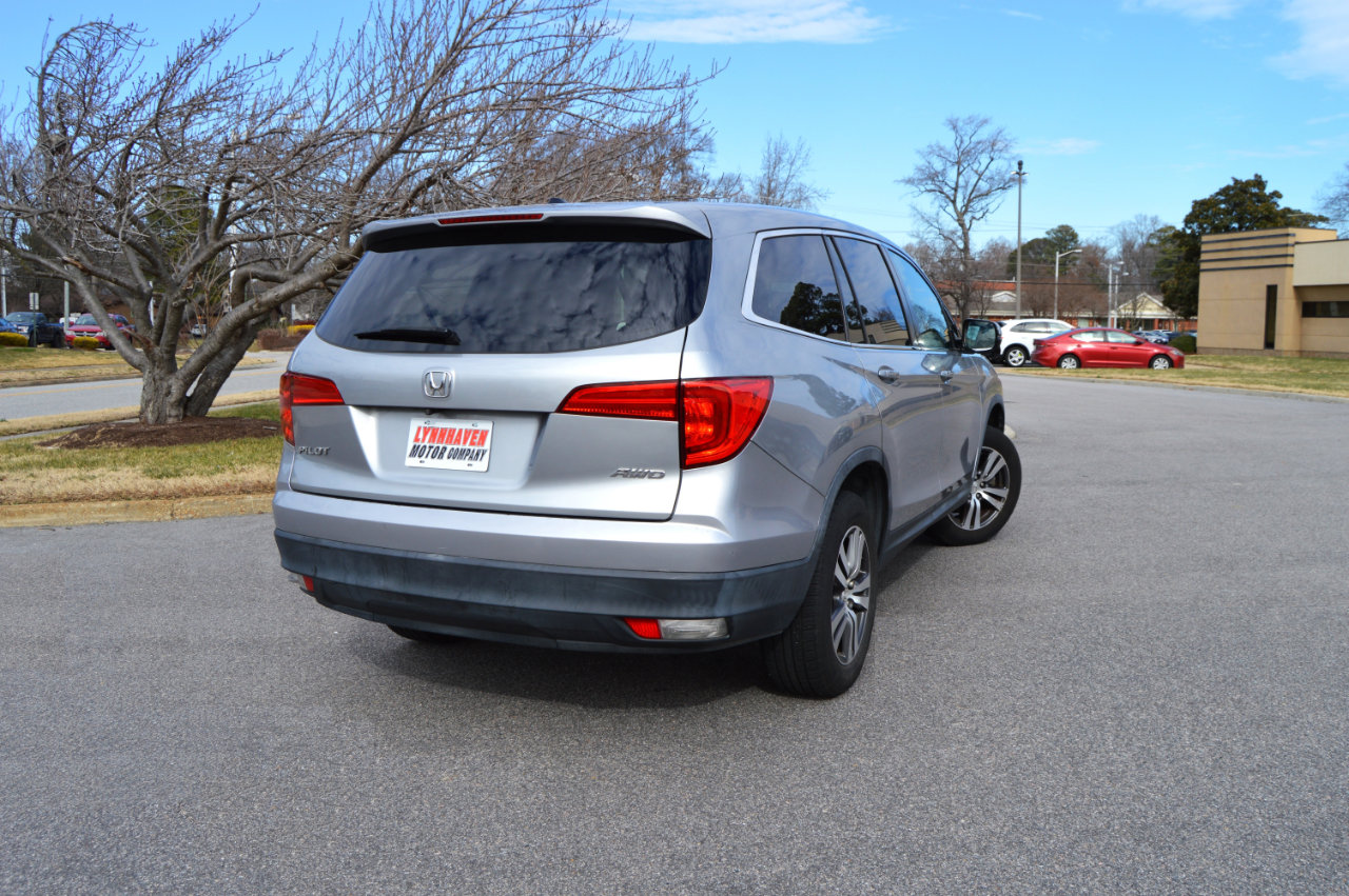 Used 2017 Honda Pilot EX image 4