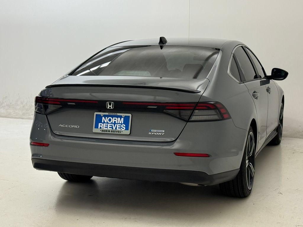 Used 2025 Honda Accord Sport image 9