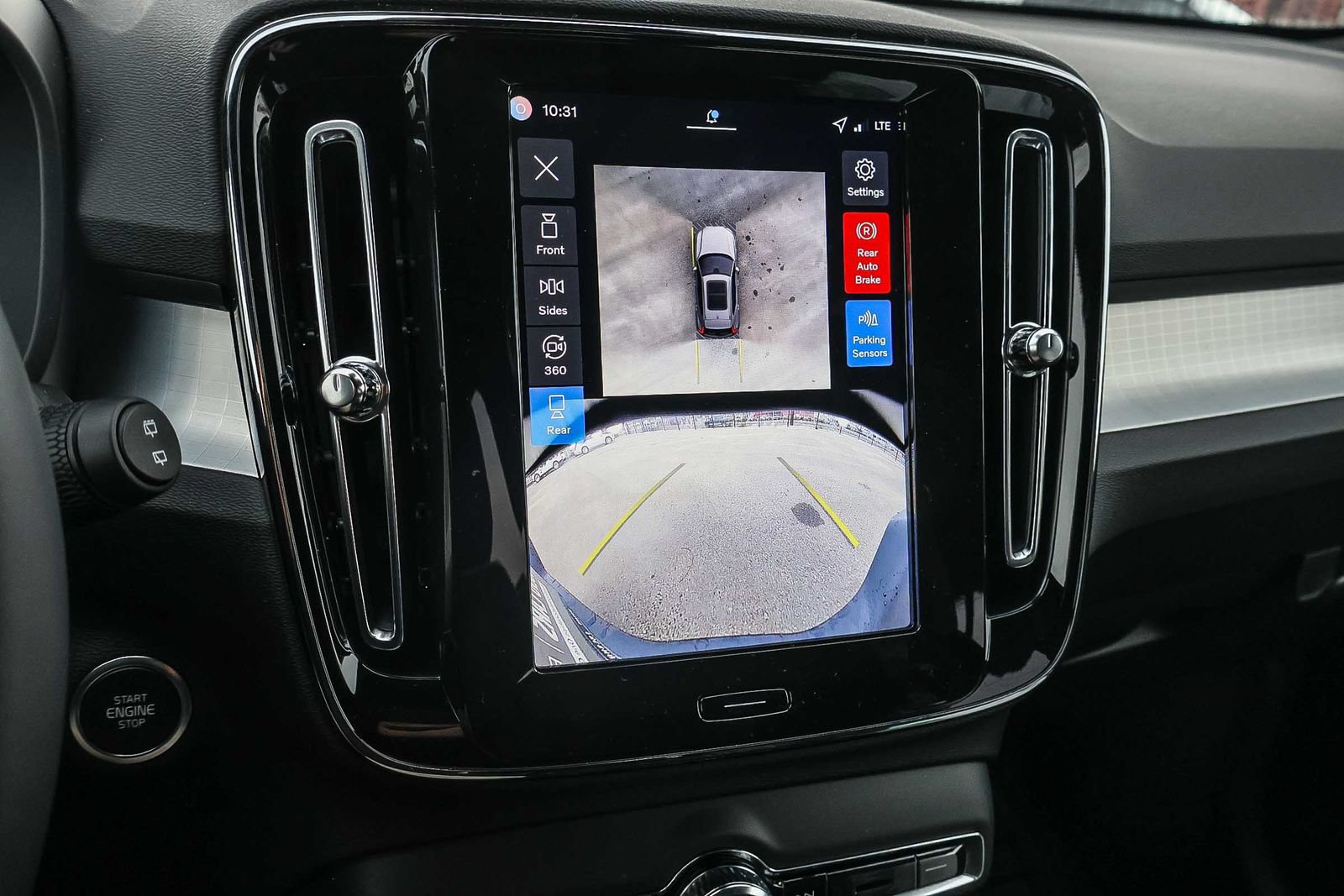 New 2026 Volvo XC40 B5 Ultra w/ Climate Package AWD/4WD image 34