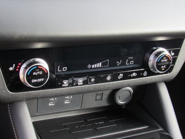 New 2026 Mitsubishi Outlander SE FWD image 17