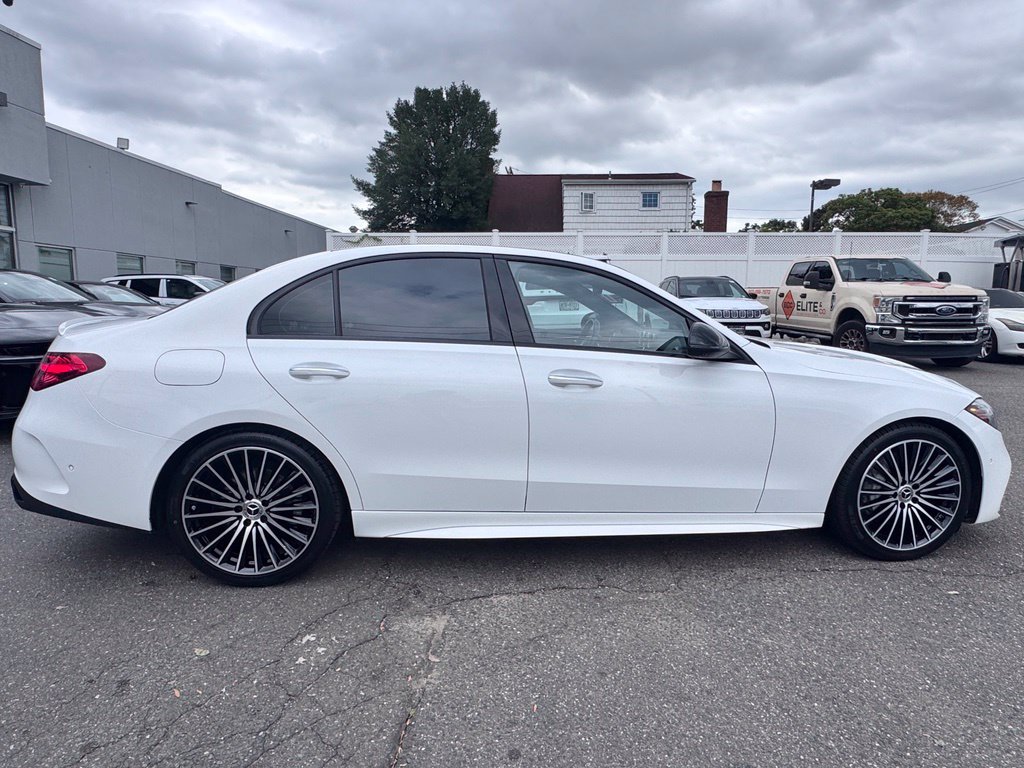 Used 2024 Mercedes-Benz C 300 Sedan image 10