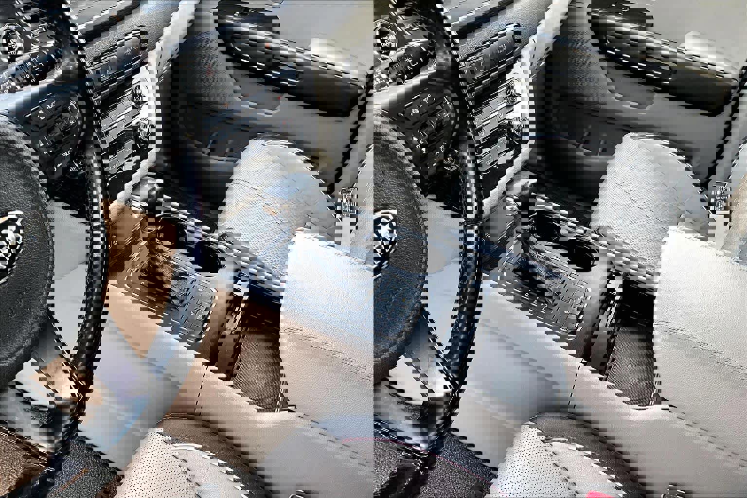 Used 2017 Kia Sedona LX w/ LX Essentials Premium Package image 15