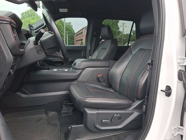 Used 2023 Ford Expedition Limited AWD/4WD image 13