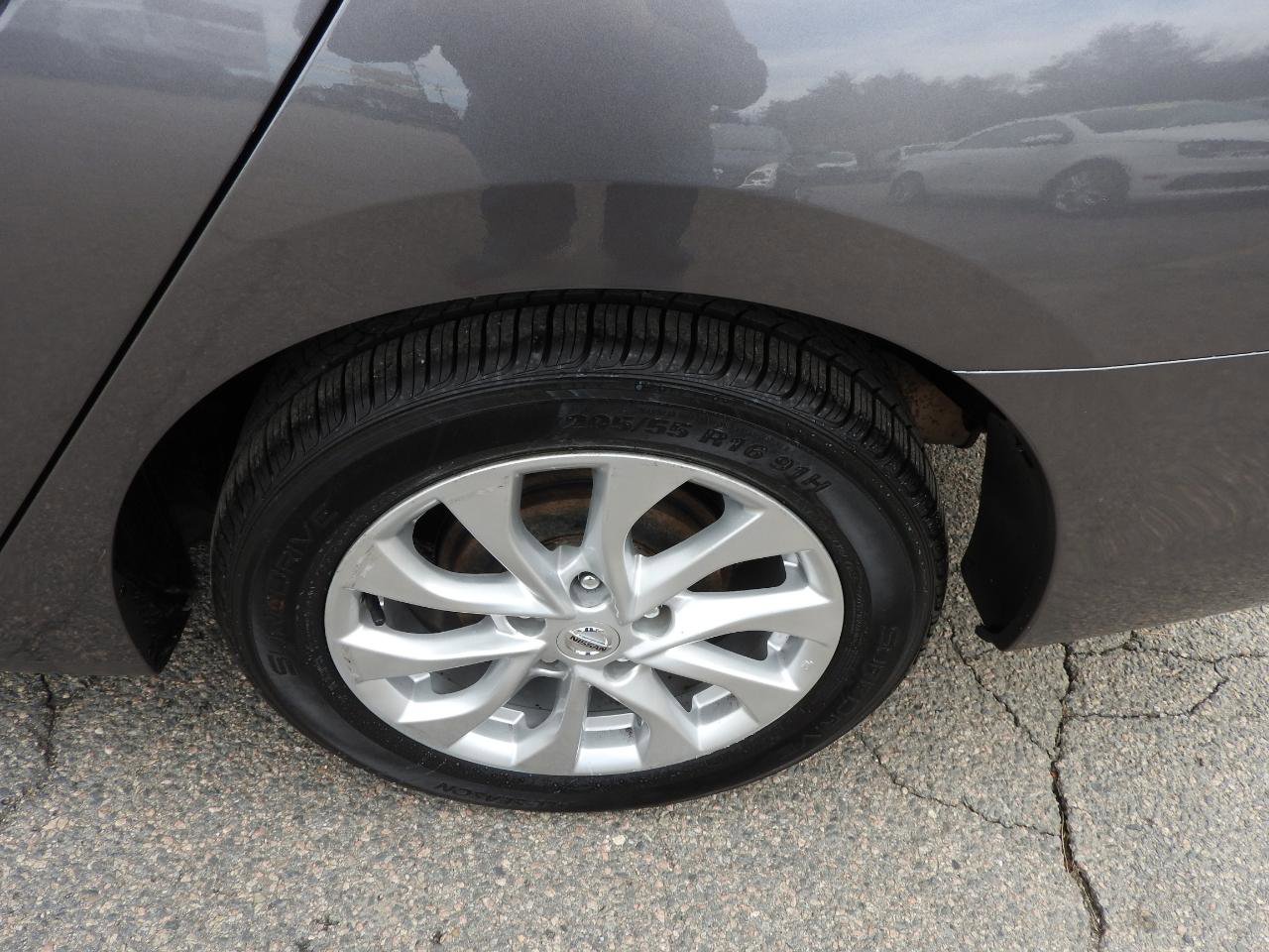 Used 2019 Nissan Sentra SV image 16