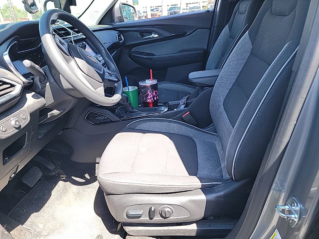 Used 2023 Chevrolet TrailBlazer LT image 4