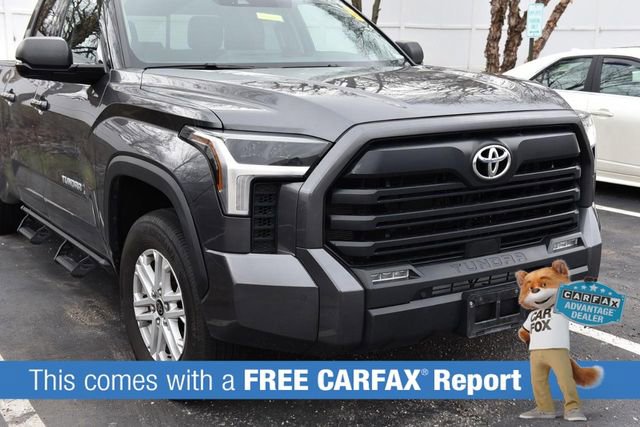 Used 2022 Toyota Tundra SR5 w/ SR5 Premium Package image 2