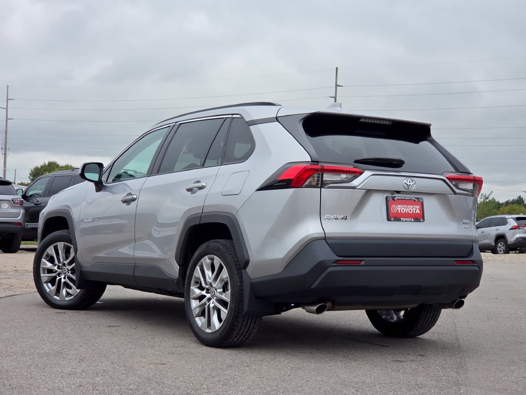 Used 2023 Toyota RAV4 XLE Premium AWD/4WD image 23