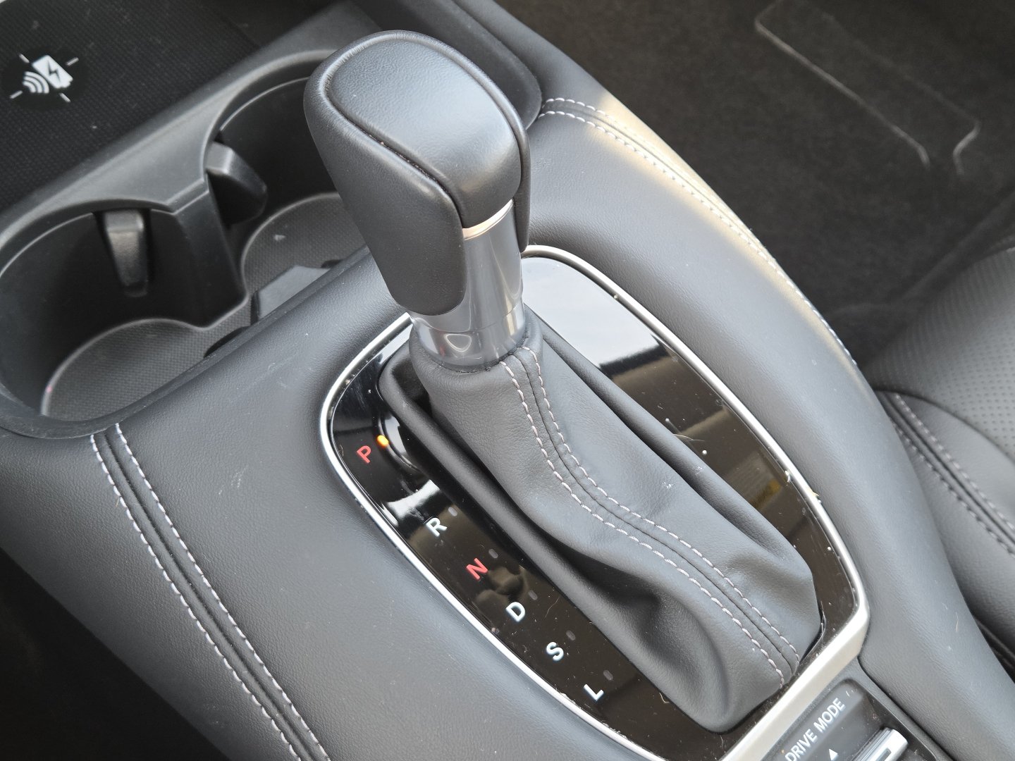 Used 2026 Honda HR-V EX-L image 32