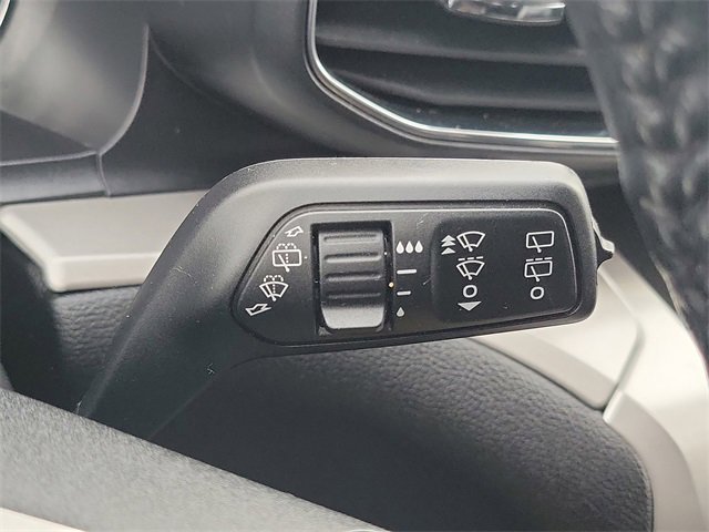 Used 2022 Ford Explorer XLT w/ Equipment Group 202A image 16