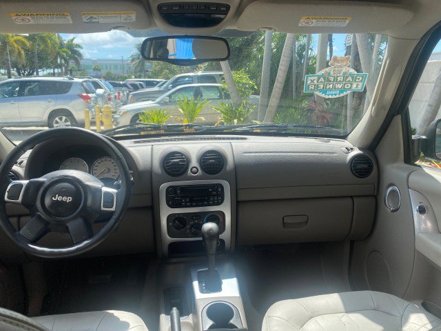Used 2003 Jeep Liberty Limited image 69