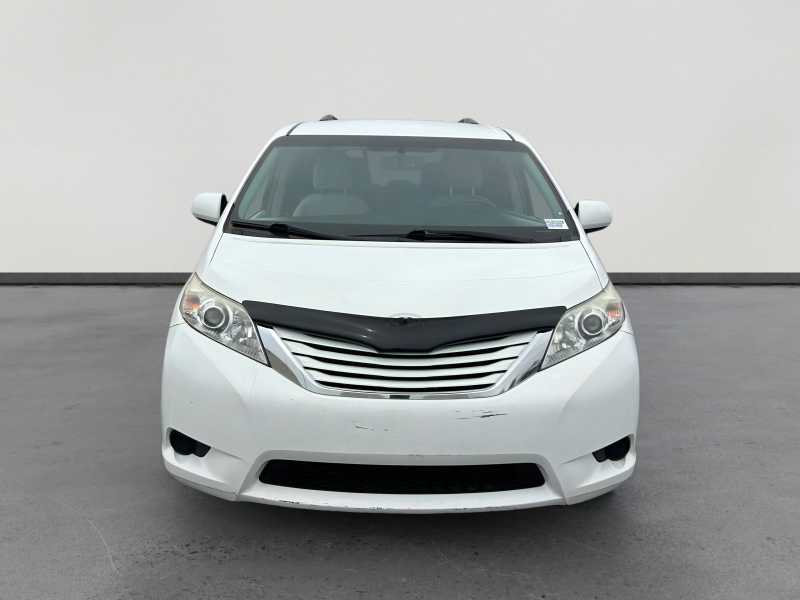 Used 2017 Toyota Sienna LE FWD image 8