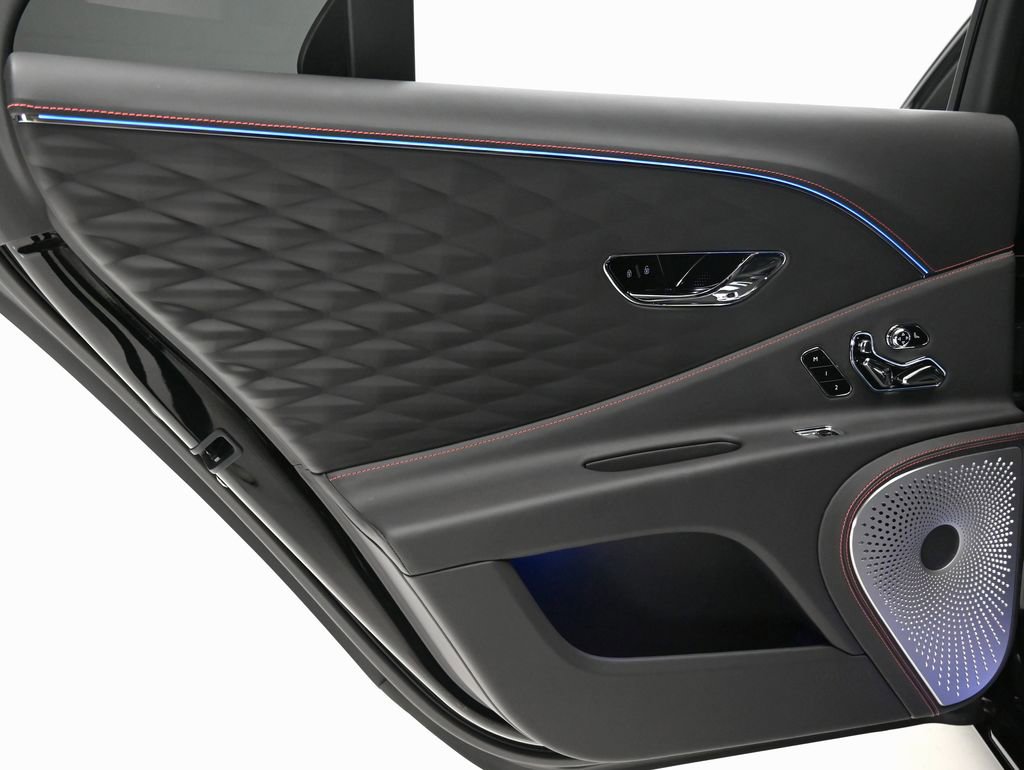 Used 2022 Bentley Flying Spur V8 AWD/4WD image 23