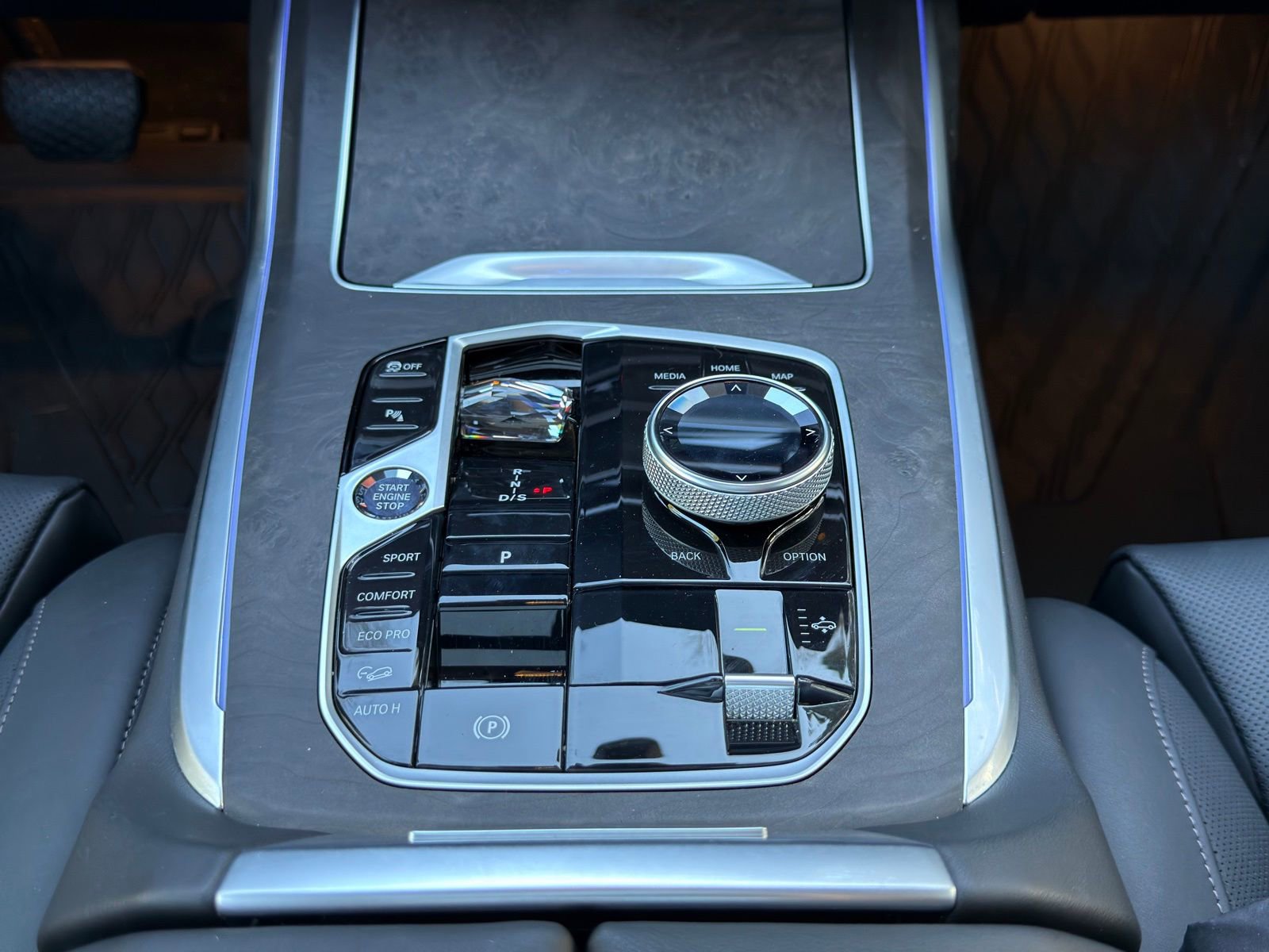 Certified 2024 BMW X7 xDrive40i w/ Executive Package image 19